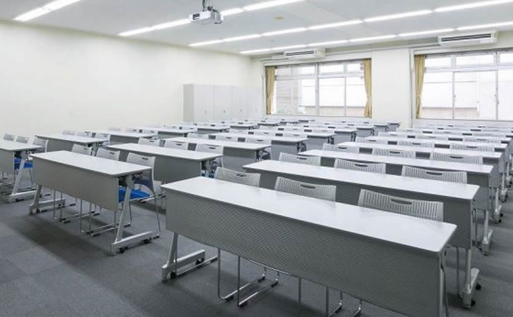 <span style="font-size:1.3rem; color: #1d487c;">施設什器備品</span>